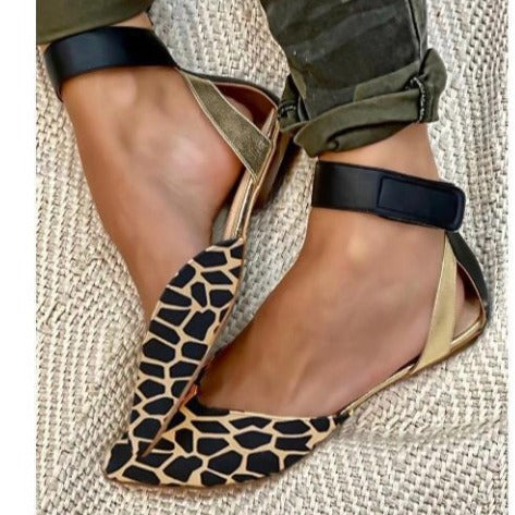 Chic Orthopedic Sandals with Unique Design