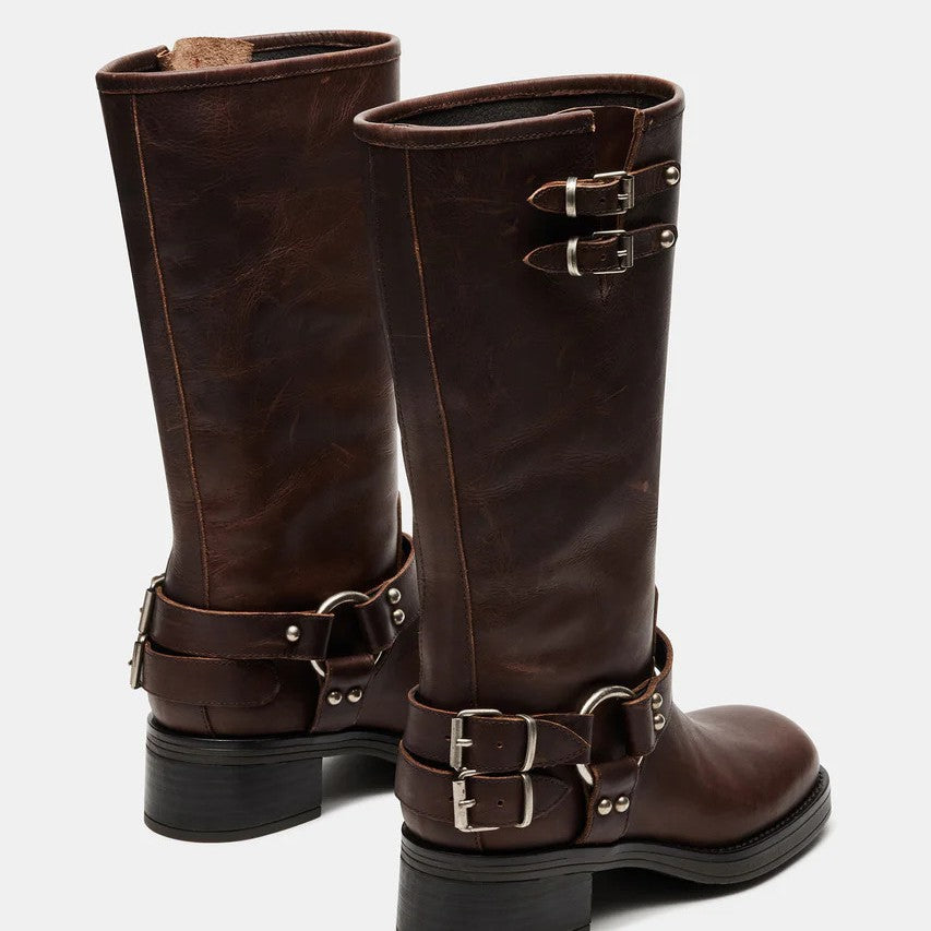 Comfortable orthopedic boots for everyday use