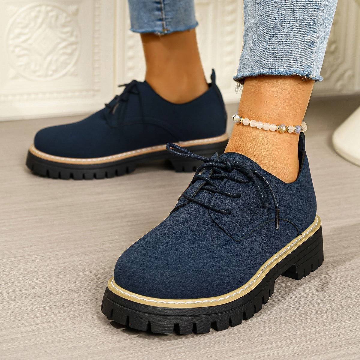 Elegant orthopedic shoes for every step