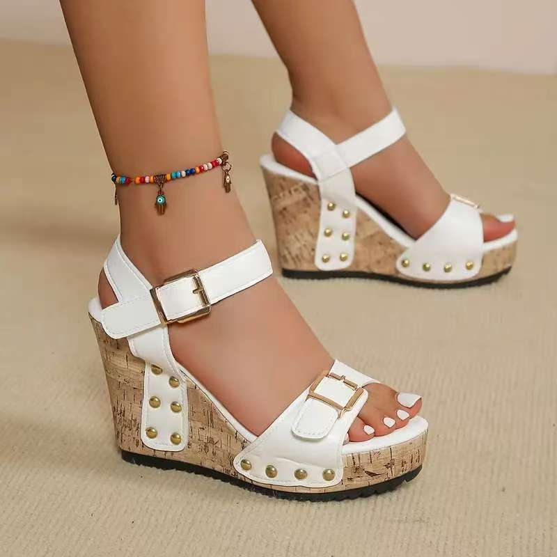 Comfortable Orthopedic Sandals for Everyday Wear