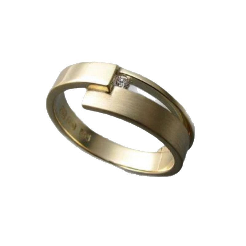 Charming Gold Ring for Any Occasion