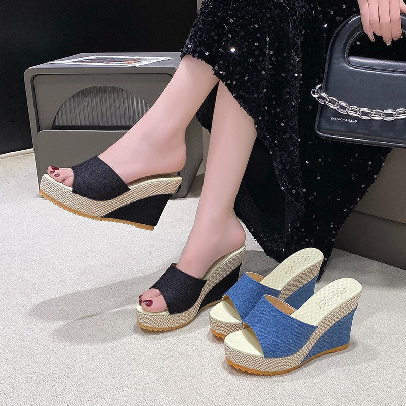Splendidly Made Orthopedic Sandal
