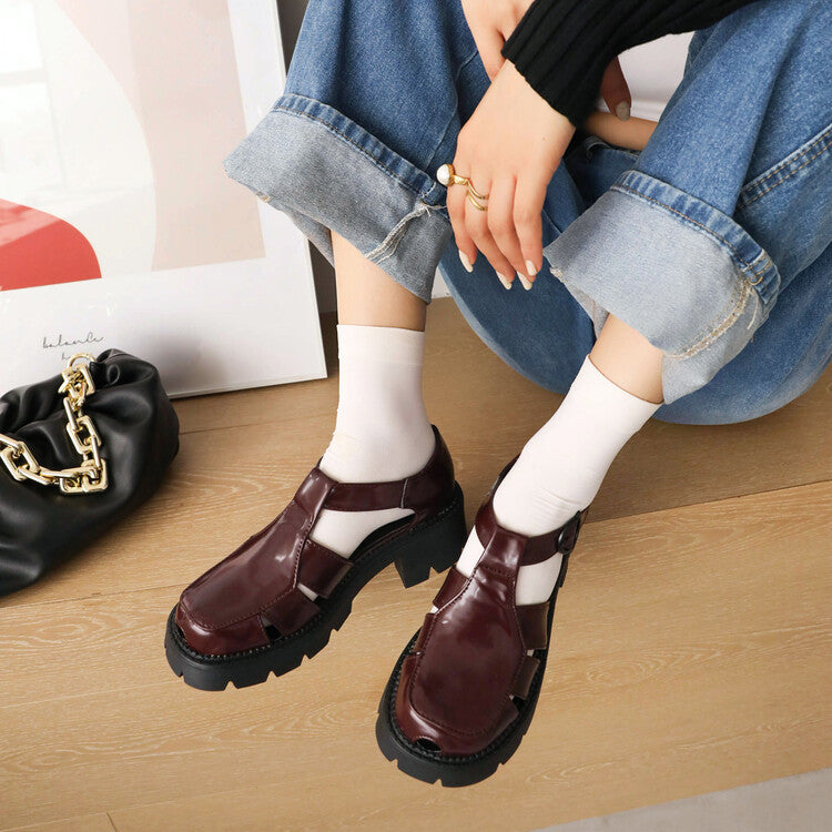 Graceful Orthopedic Sandals for Modern Look