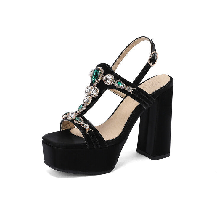 Graceful Orthopedic Sandals for Modern Look
