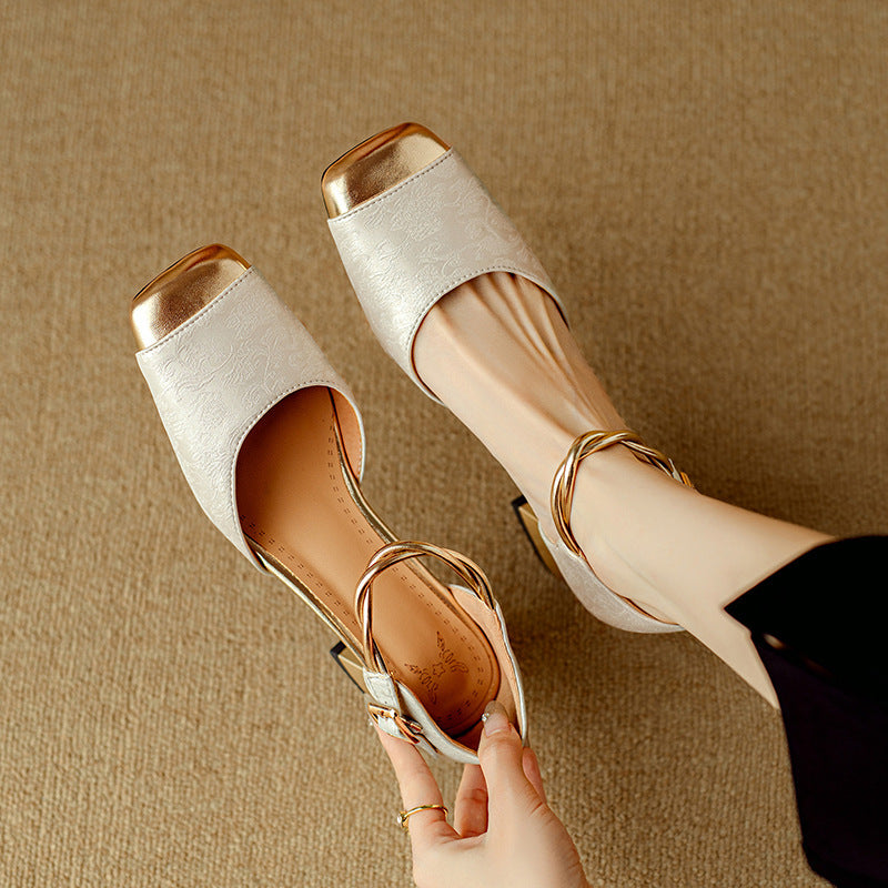 Chic Orthopedic Sandals with Unique Design