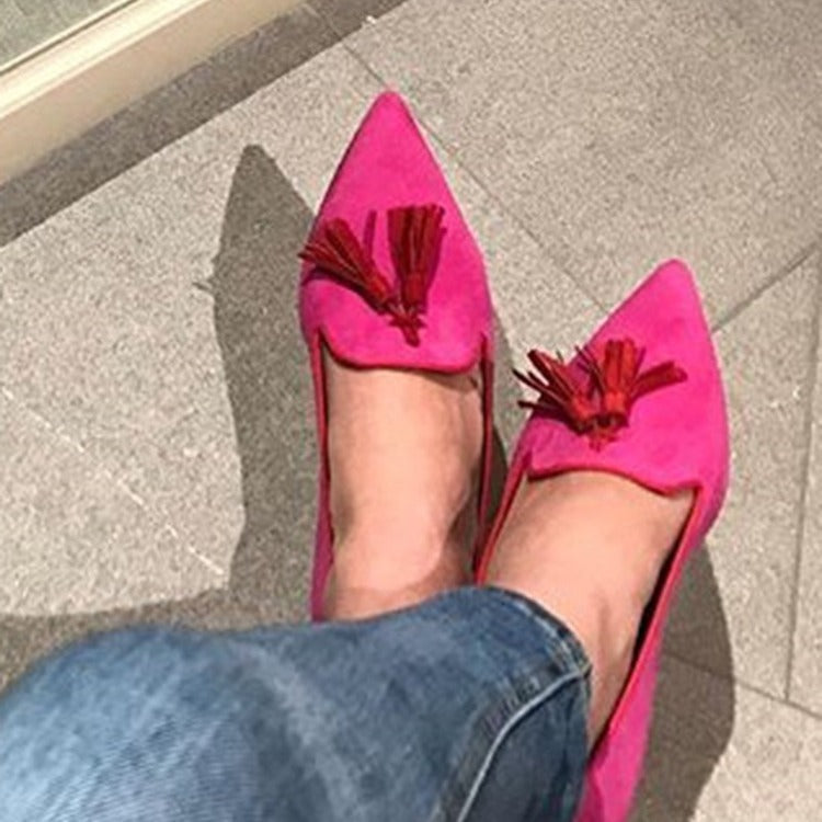 Graceful orthopedic sandals for a modern look