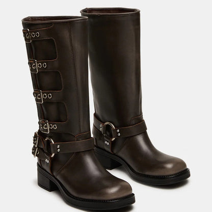 Graceful Orthopedic Boots for Modern Look