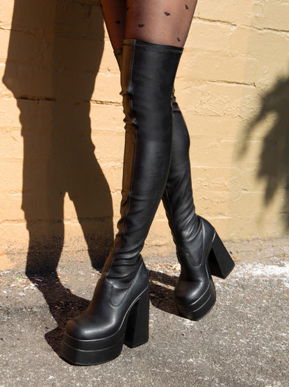 Graceful Orthopedic Boots for Modern Look