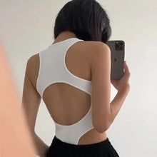 Beautifully Finished Top in a Timeless Design