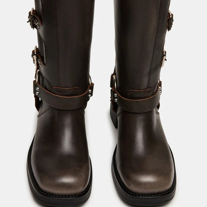 Graceful Orthopedic Boots for Modern Look