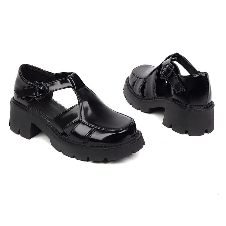 Graceful Orthopedic Sandals for Modern Look