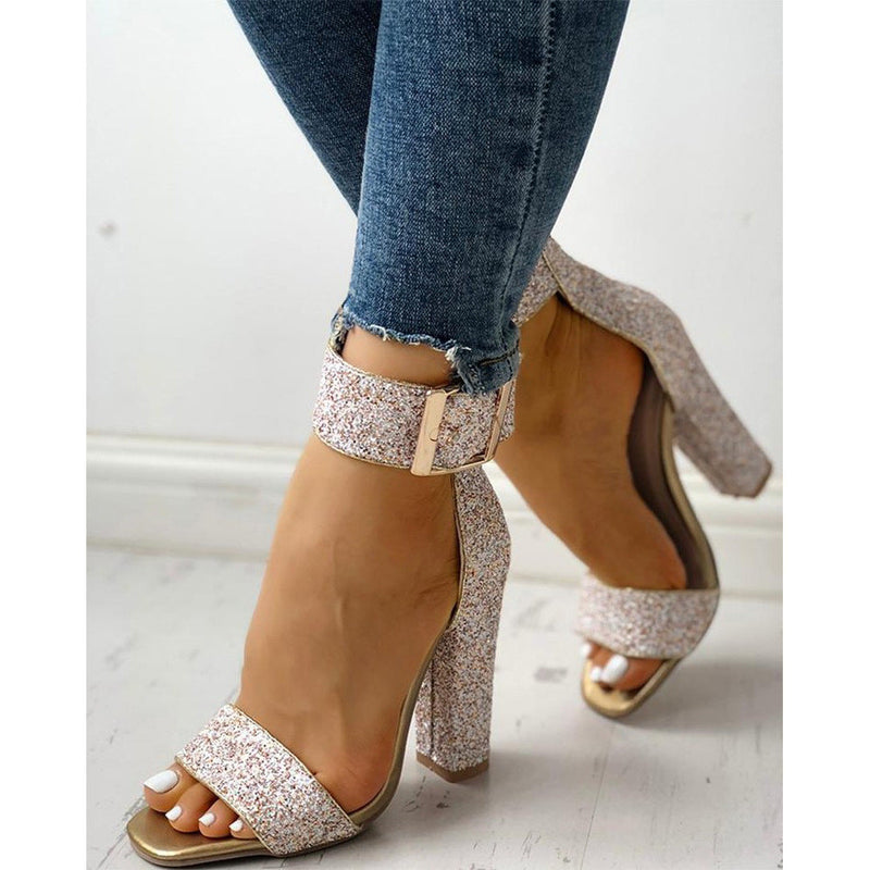 Chic Orthopedic Sandals with Unique Design