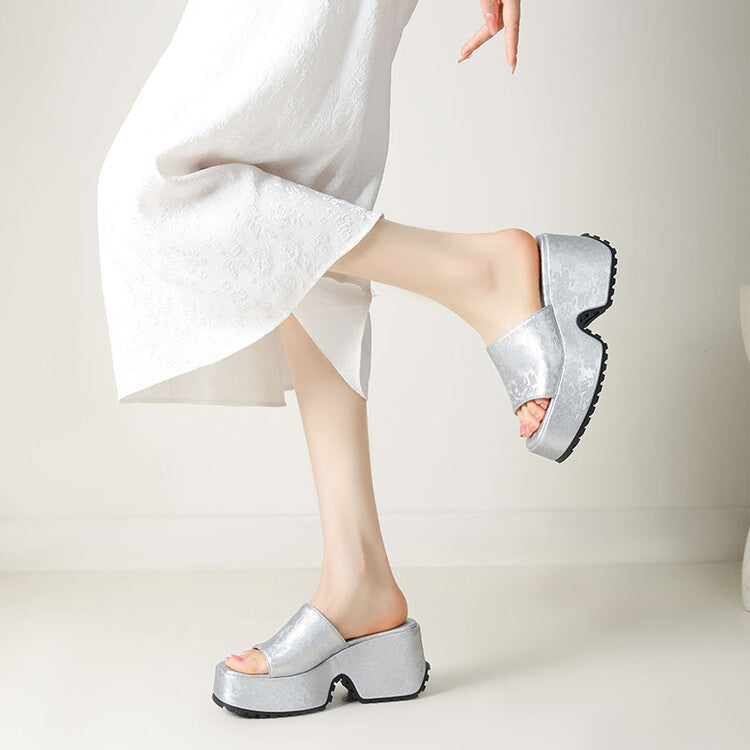 Classic Orthopedic Sandals with Timeless Style