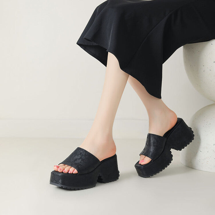 Classic Orthopedic Sandals with Timeless Style