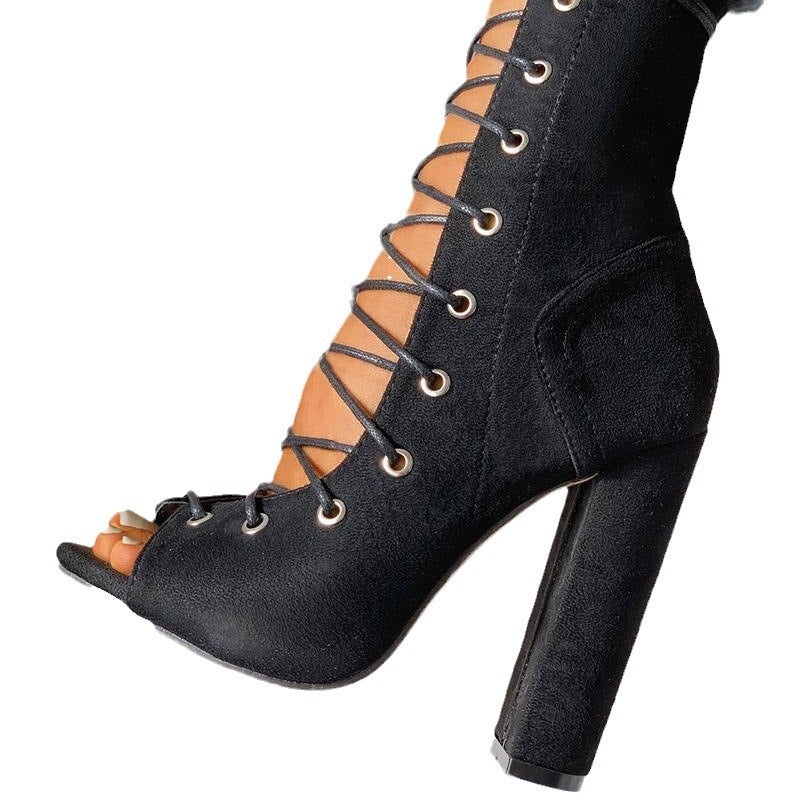 Stylish orthopedic sandals with a unique design