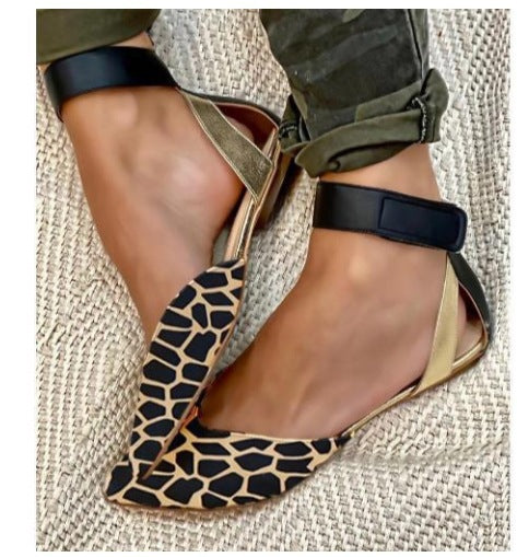 Chic Orthopedic Sandals with Unique Design