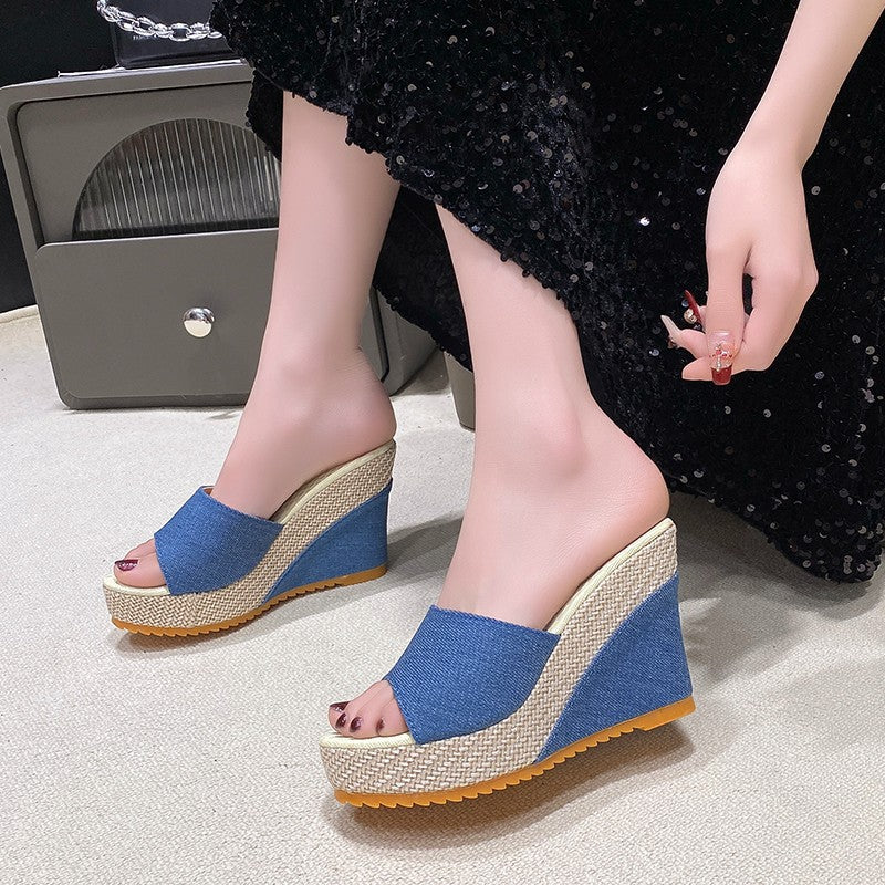 Splendidly Made Orthopedic Sandal