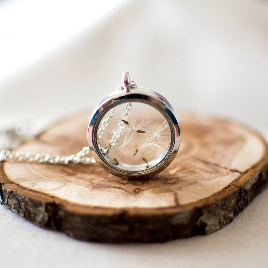 Stunning Necklace for Daily Wear
