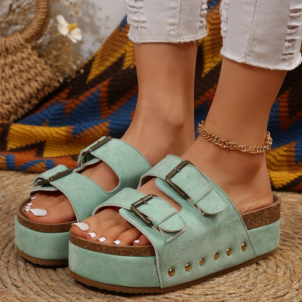 Chic Orthopedic Sandals with a Unique Design