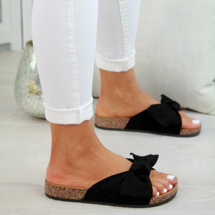 Elegant Orthopedic Sandals with a Modern Look