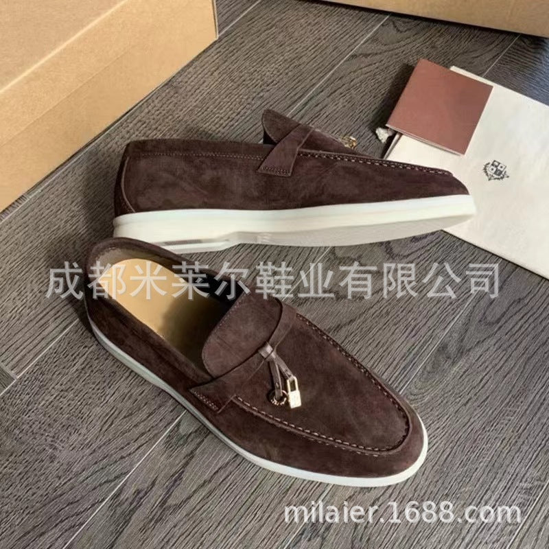 Orthopedic Graceful Shoes with a Modern Look