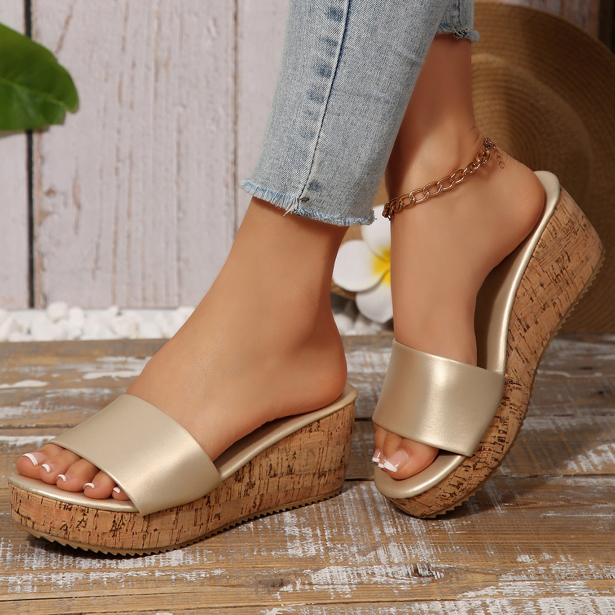 Graceful Orthopedic Sandals for Modern Look
