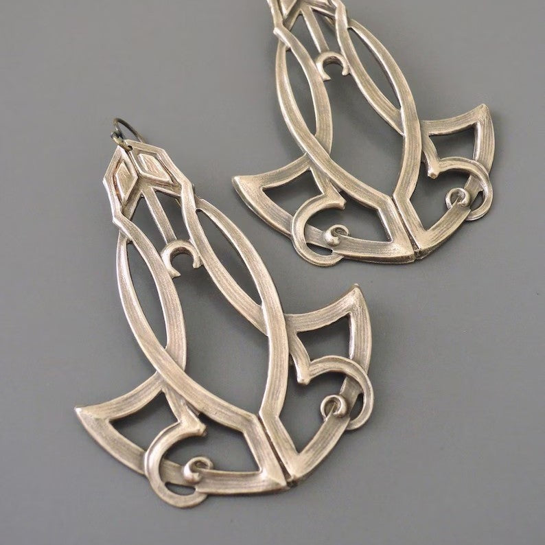 Romantic Earring for Special Moments