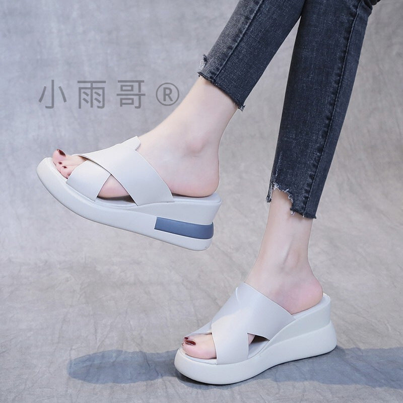 Elegant Orthopedic Sandal by Ogni Passo