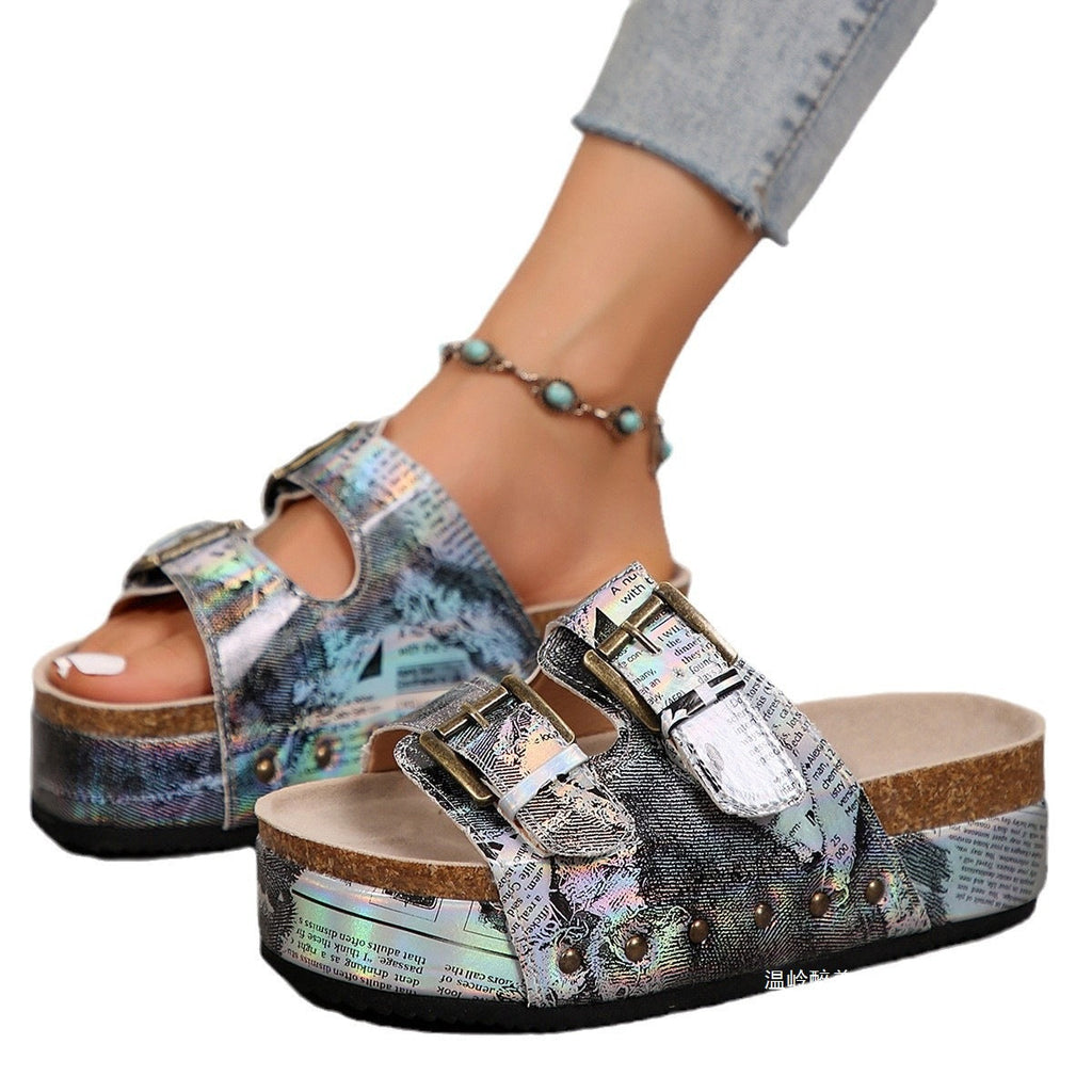 Chic Orthopedic Sandals with a Unique Design