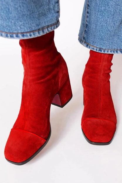 Graceful Orthopedic Boots for Modern Look