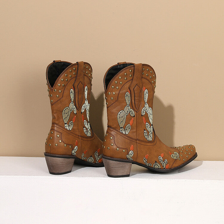 Classic orthopedic boots with a timeless style