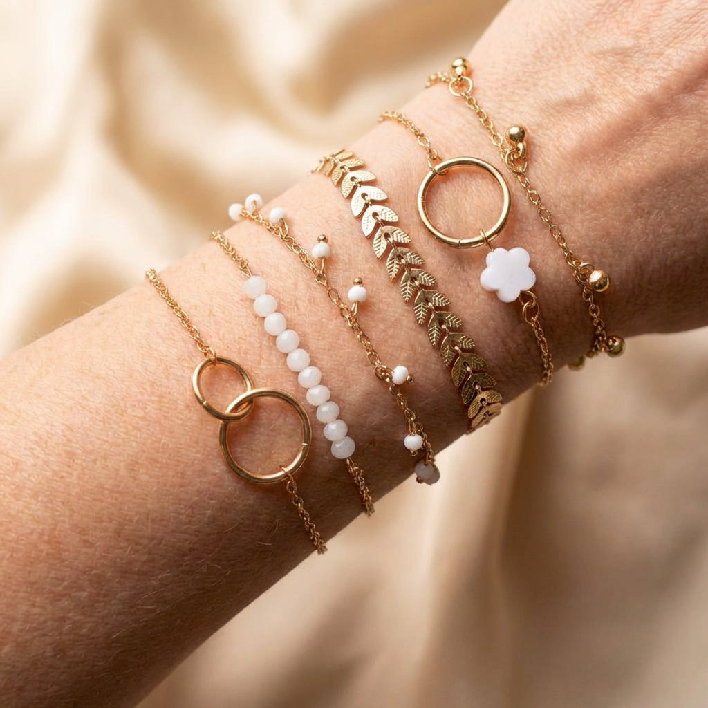 Pack of Bracelets in Gold