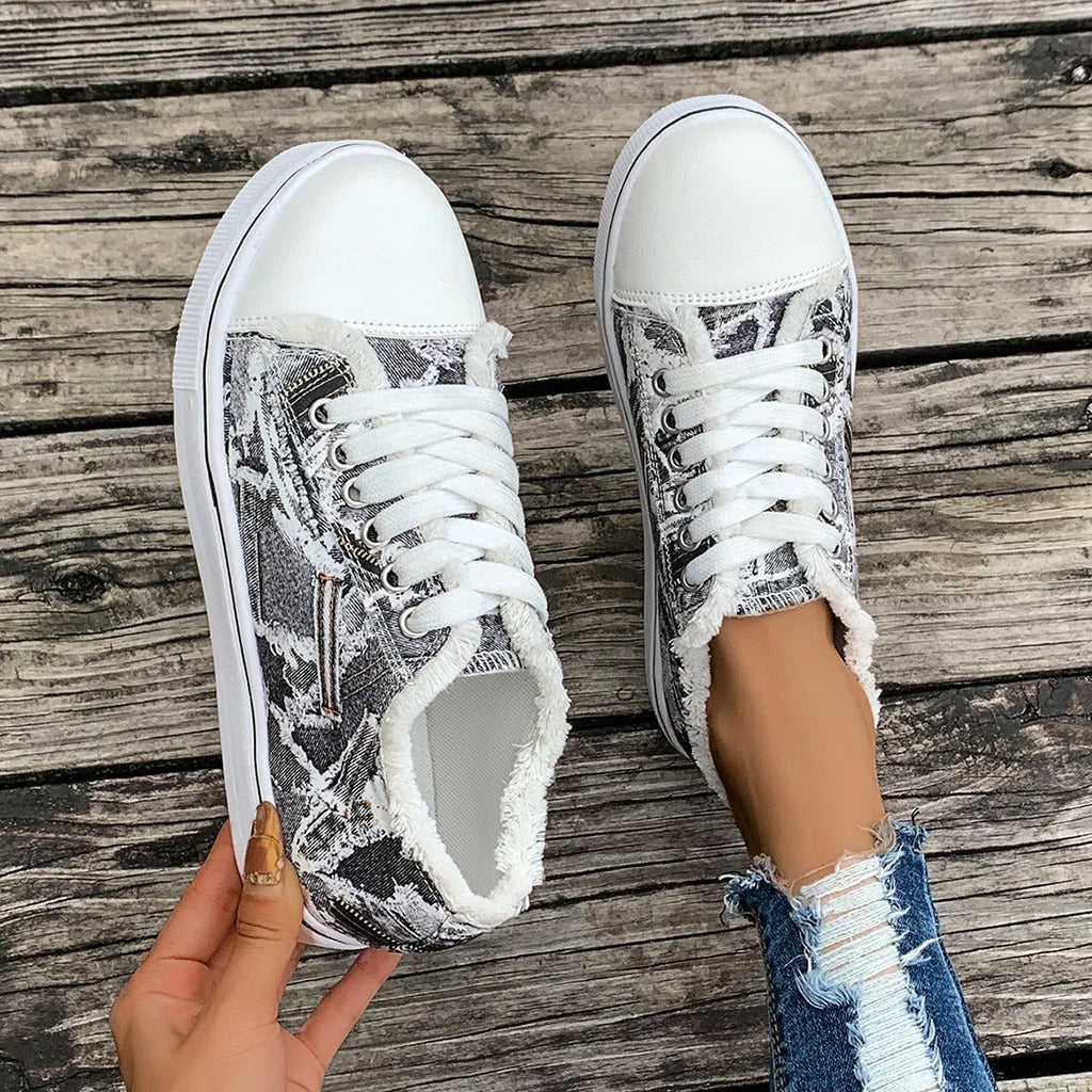 Orthopedic Sneakers elegant and supportive
