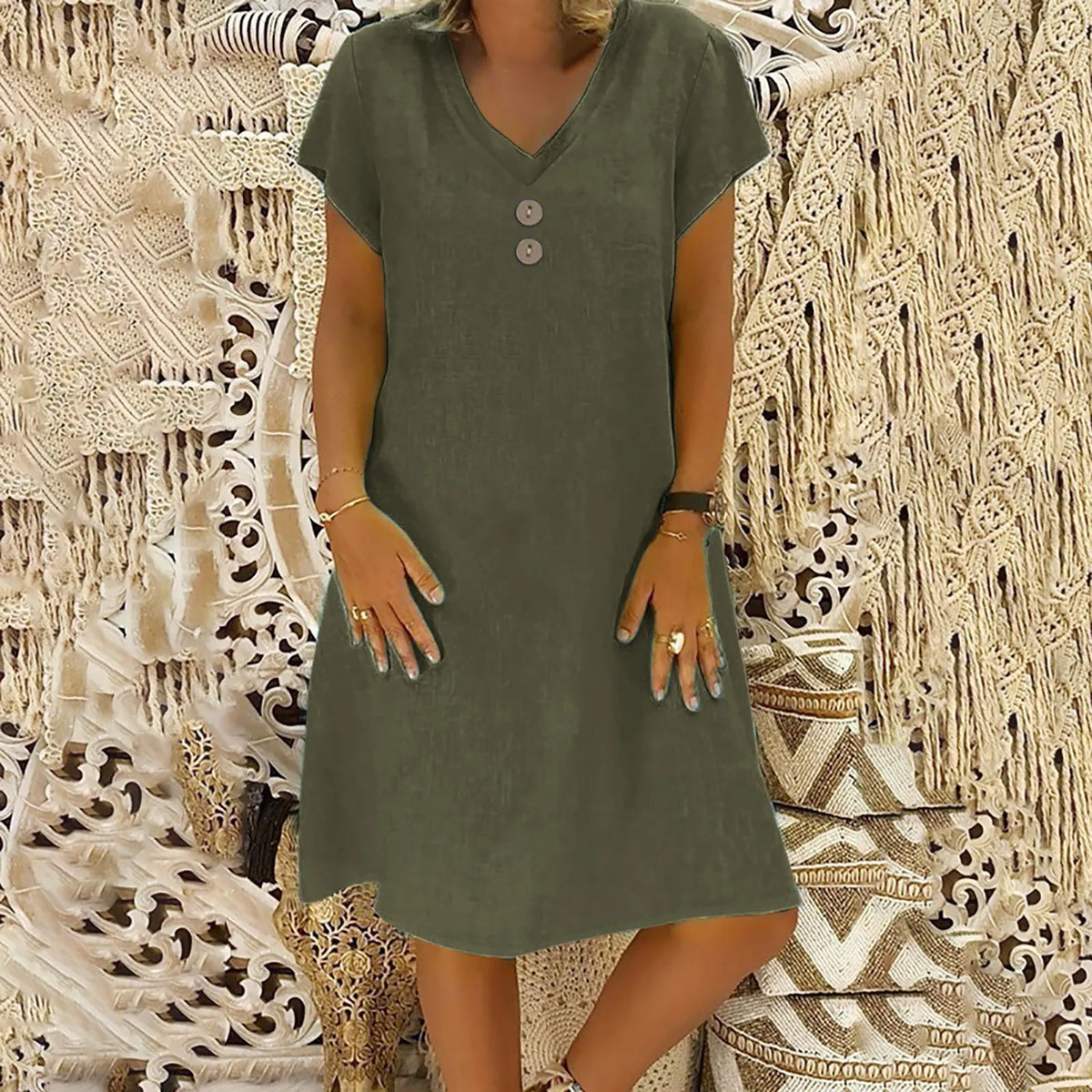 Luxurious and graceful dress