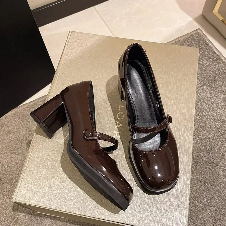Orthopedic Support Heels and Trendy