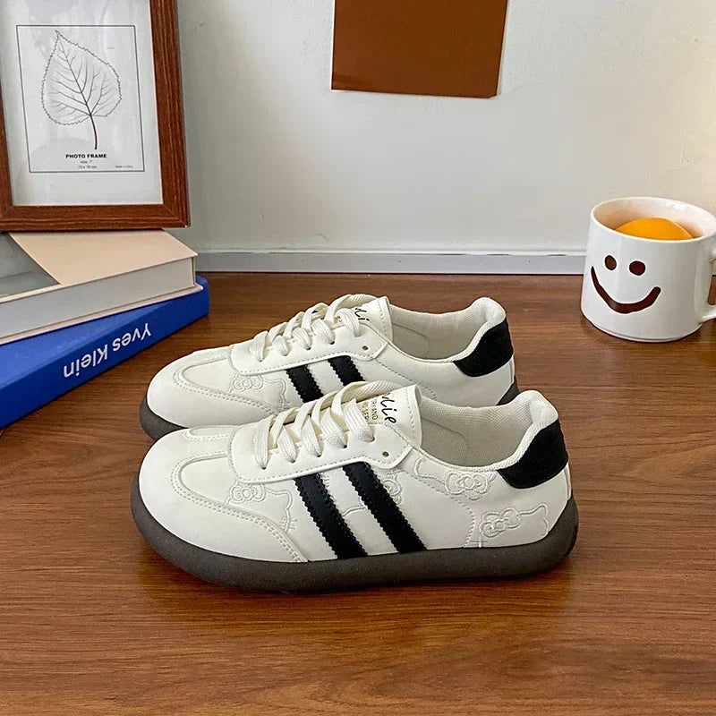 Custom-made and comfortable orthopedic sneakers