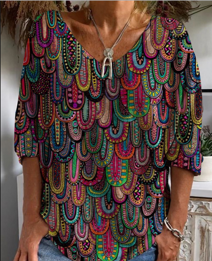 Relaxed and stylish blouse