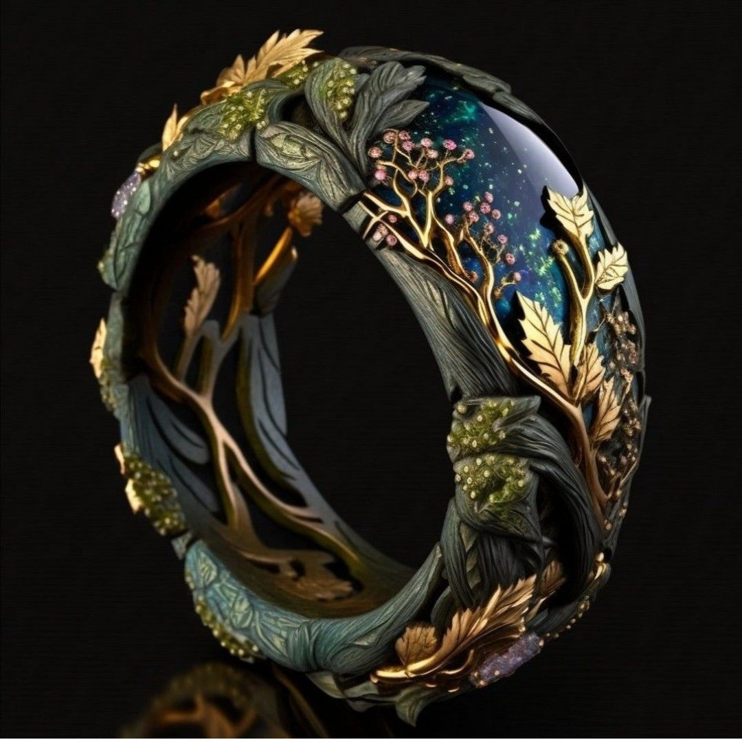 Fascinating ring for any occasion