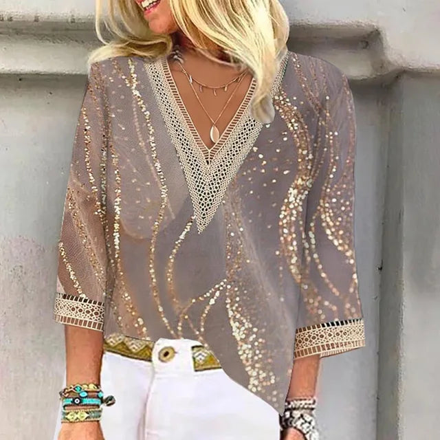 Relaxed and stylish blouse