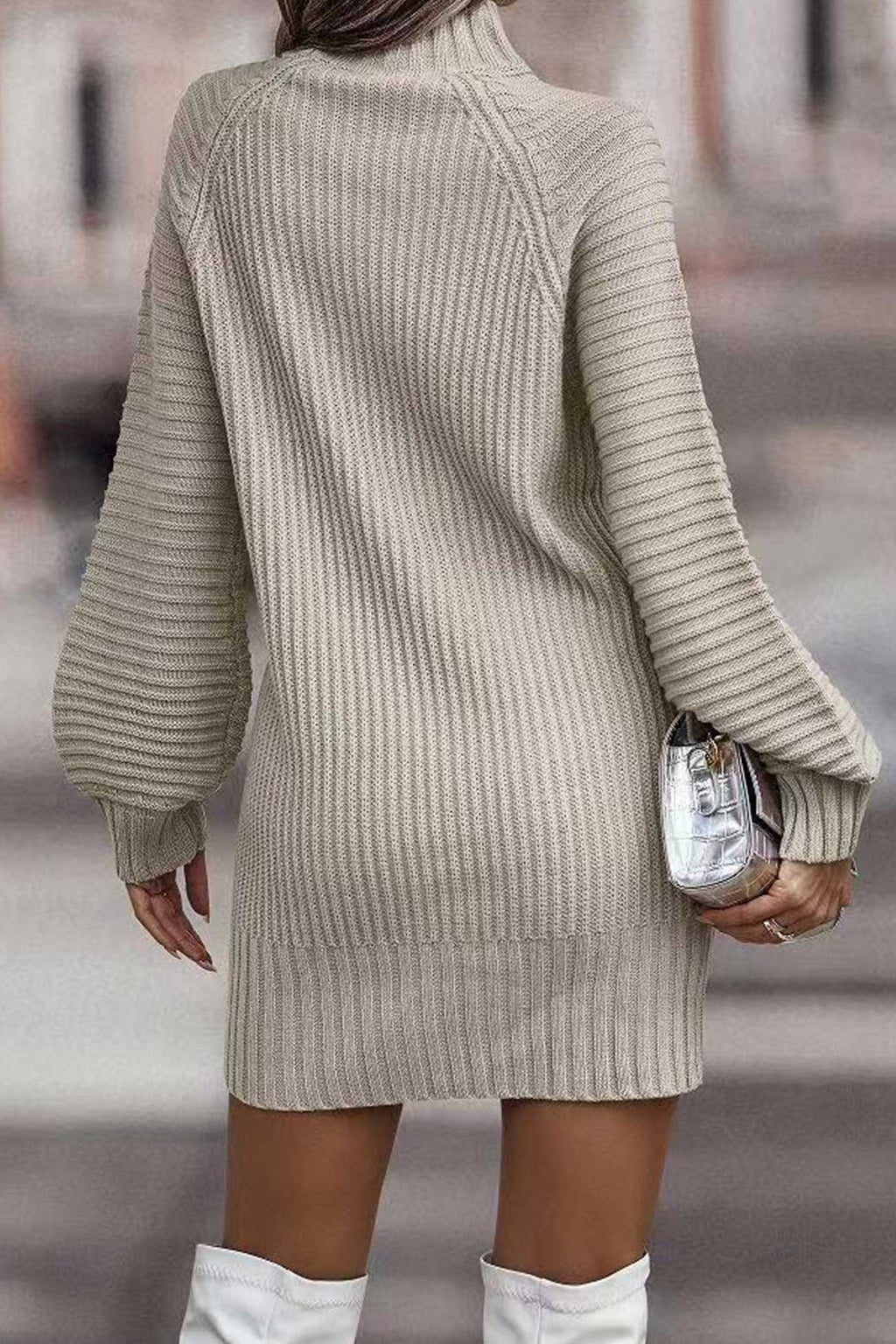 Modern and versatile sweater