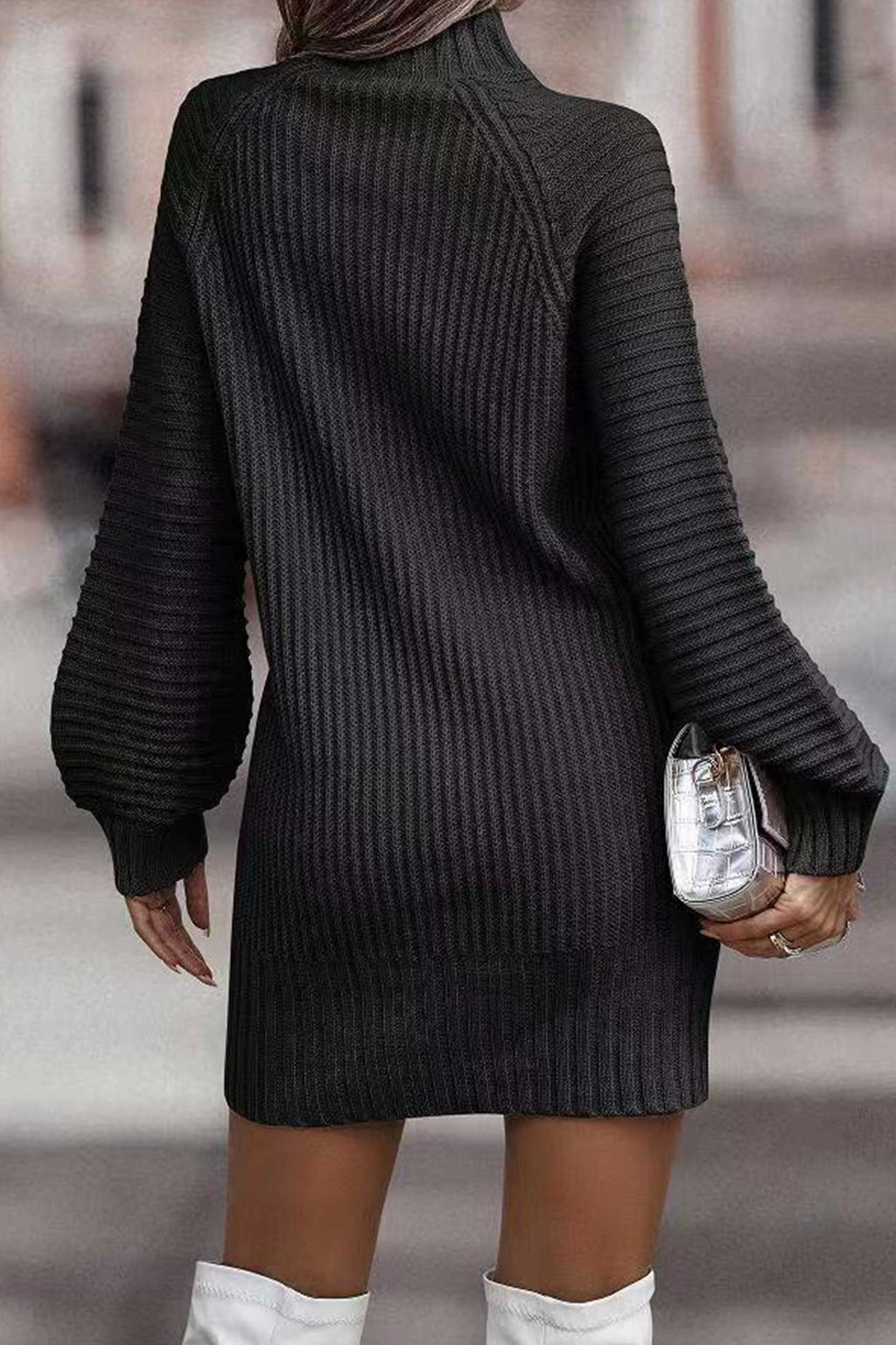 Modern and versatile sweater