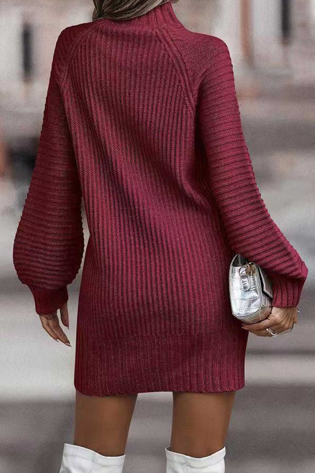 Modern and versatile sweater
