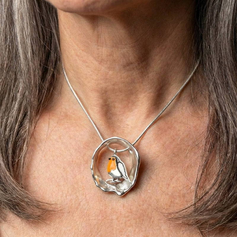 A Vintage Artisan Silver Robin Bird Charm Necklace