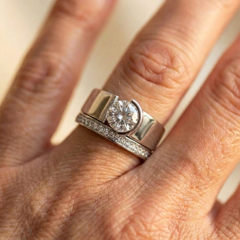 Vintage Bright Zirconia Silvered Ring