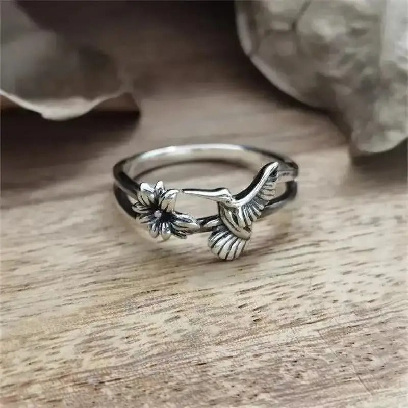 Vintage Hummingbird Flower Ring