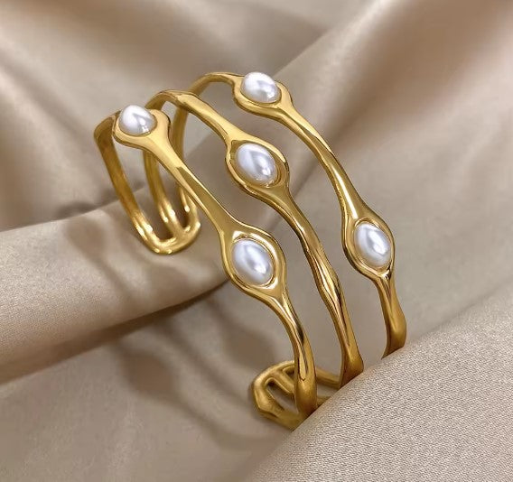 Vintage Layered Gold Pearl Bangle