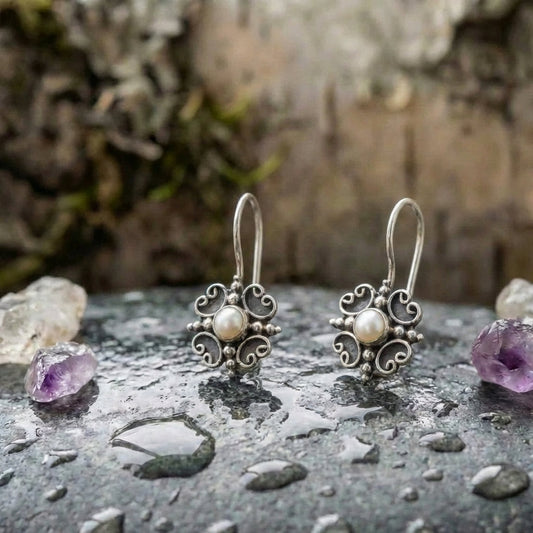 Vintage Pearl Flower Earrings