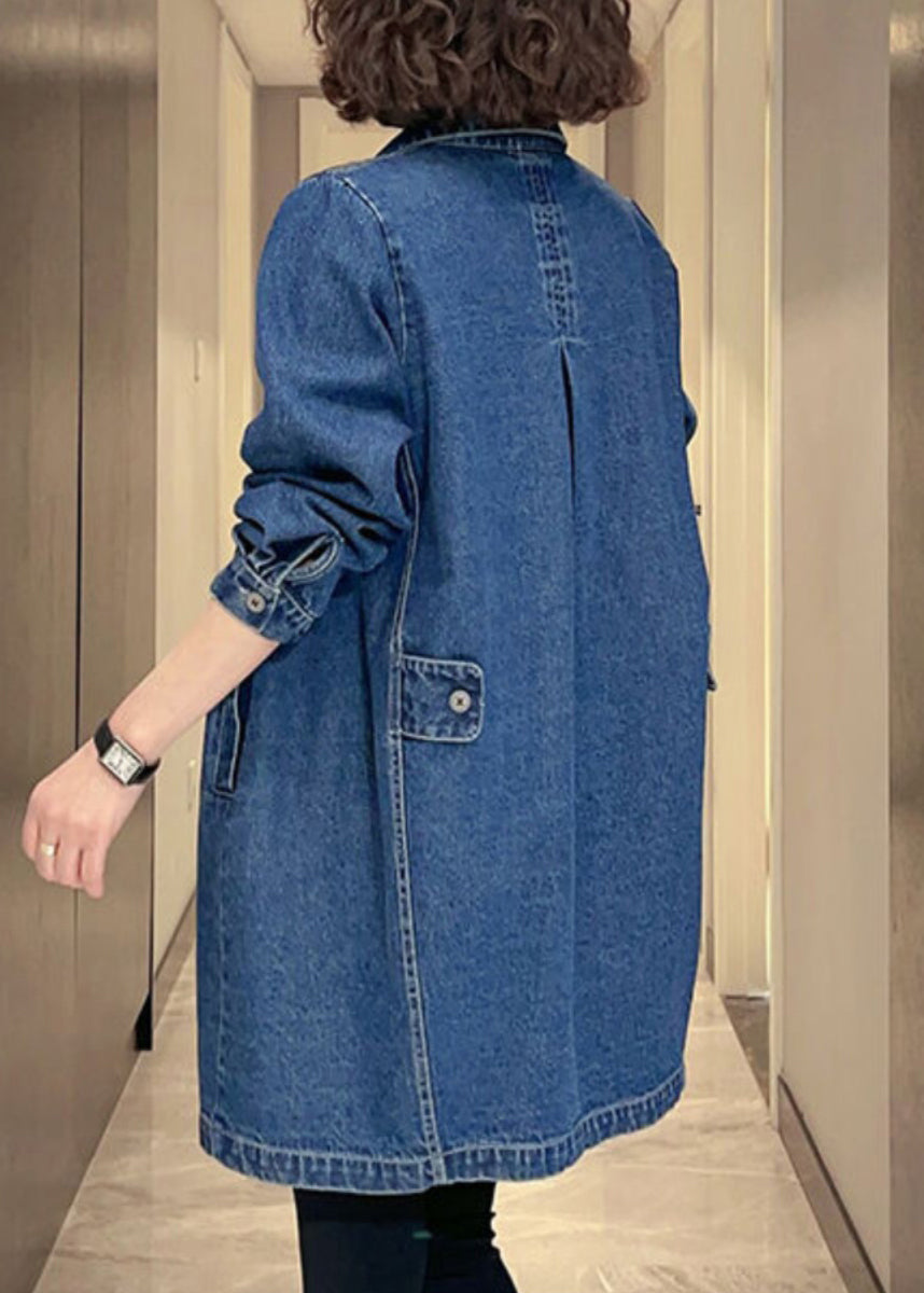 Beautifully Crafted Coat in a Classic Style