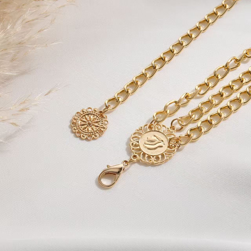 Effortlessly Elegant Garment with a Timeless Design