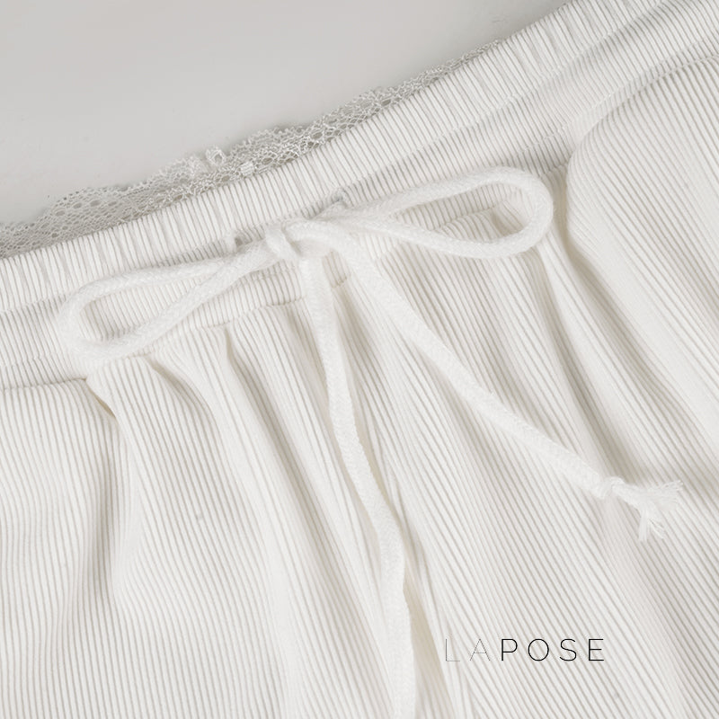 Beautifully Crafted Pants in a Classic Style